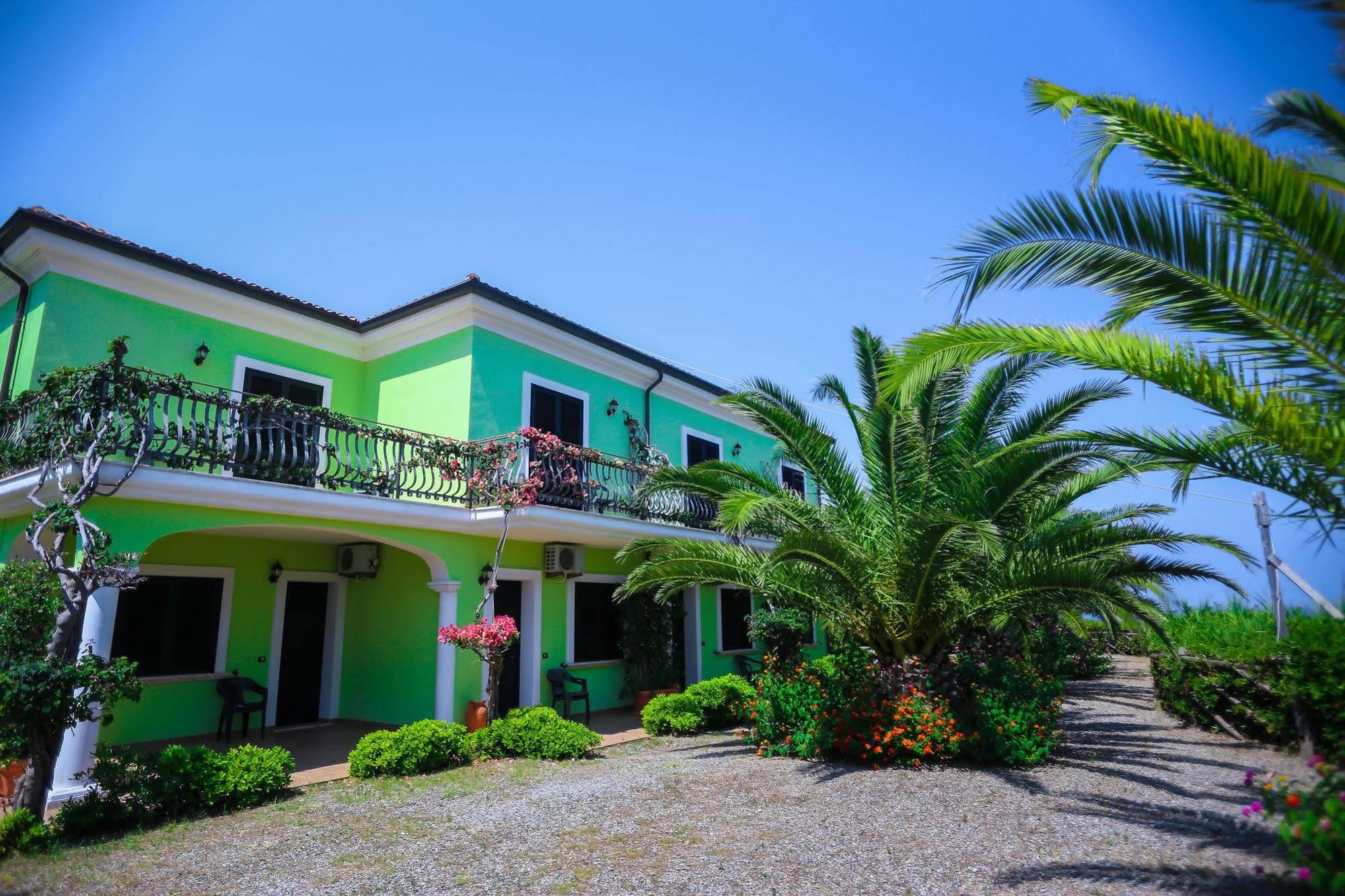 Villaggio Hotel Lido San Giuseppe Бриатико Екстериор снимка
