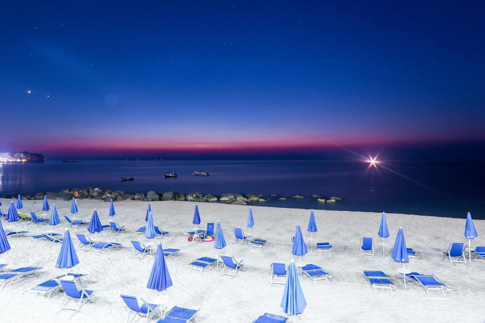 Villaggio Hotel Lido San Giuseppe Бриатико Екстериор снимка