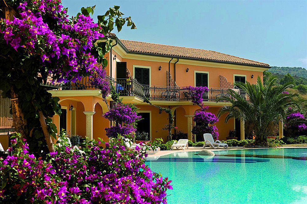 Villaggio Hotel Lido San Giuseppe Бриатико Екстериор снимка